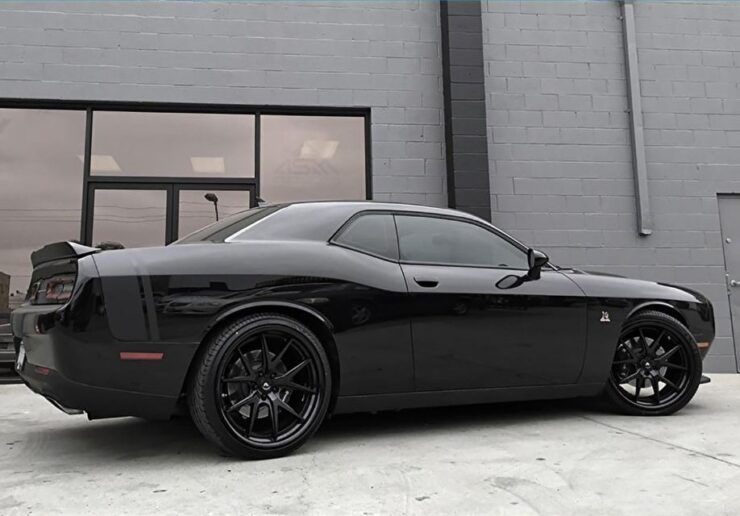 Krakow: Private Airport Transfer by 500 HP Dodge Challenger - Key Points