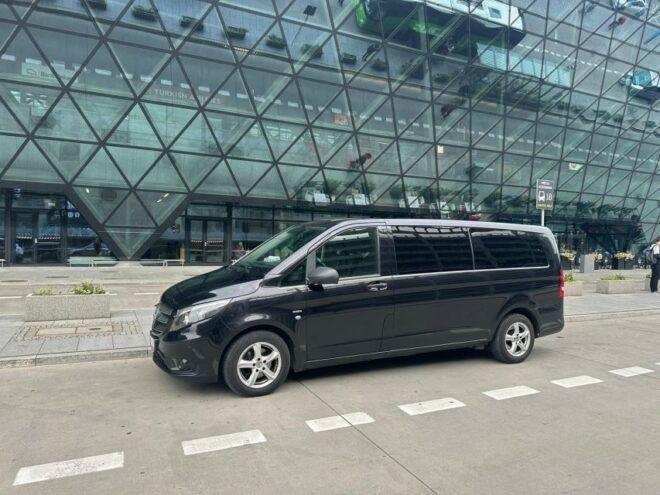Krakow: Private Transfer to or From Krakow Airport - Experience and Comfort