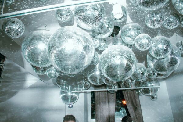 Krakow: Pub, Bar & Club Crawl - Flexible Booking Options