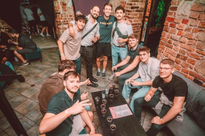 Krakow: Pub Crawl With 1-Hour Open Bar - Social Experience