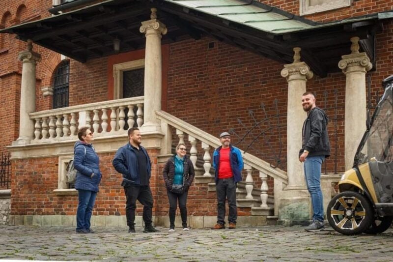 Krakow: Regular Extended City Sightseeing Tour By Golf Cart - Good To Know