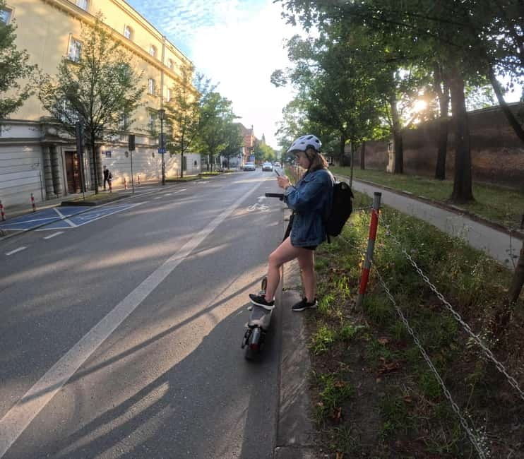 Krakow: Rent Premium Electric Scooter Segway G2 Max 12h/4h - Good To Know