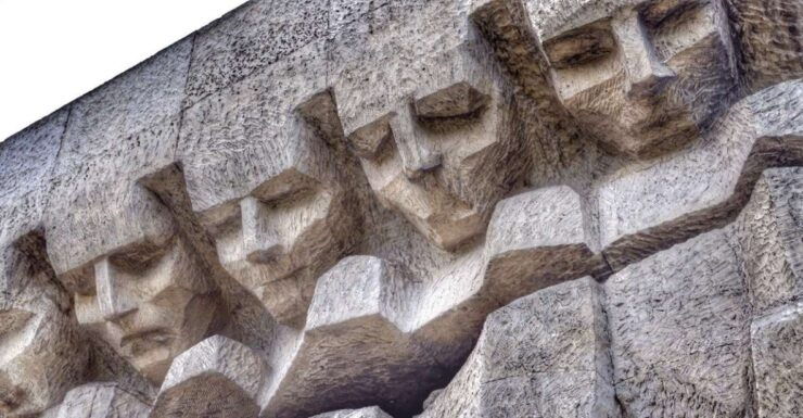 Krakow: River Cruise & Plaszow Concentration Camp Tour - Itinerary Details