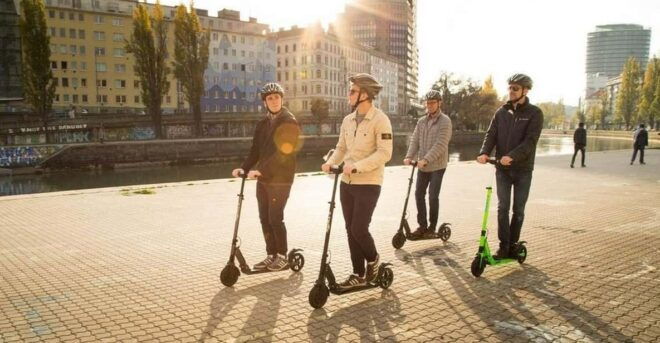 Krakow: Royal Route Scooter Tour 1 Hour - Duration and Price