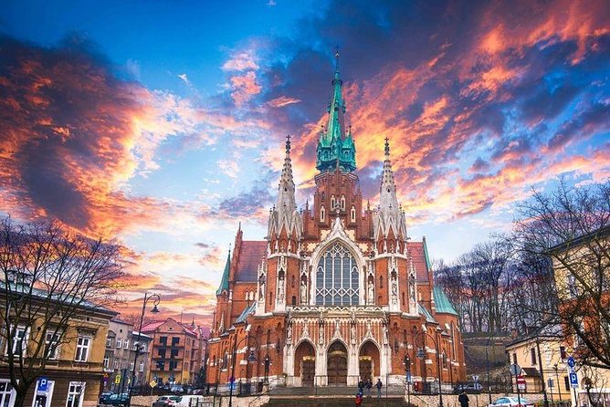 Kraków: Schindlers Factory and Former Ghetto Tour - Tour Overview