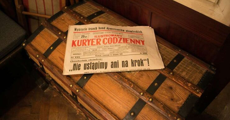 Krakow: Schindler's Factory, Jewish Ghetto & Salt Mine Tour - Tour Experience