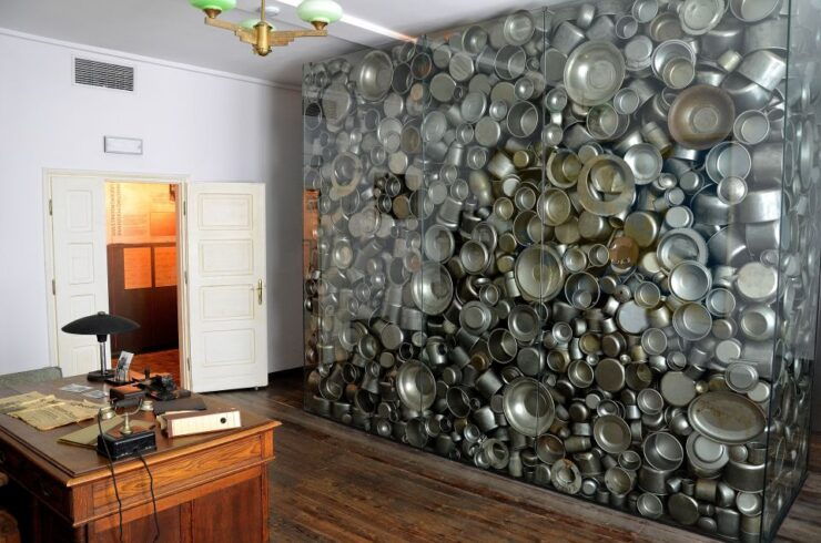 Krakow: Schindlers Factory Museum Guided Tour - Historical Significance