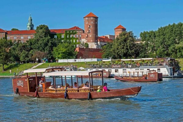 Krakow: Sightseeing Cruise by Vistula River - Panoramic Views and Scenic Sights
