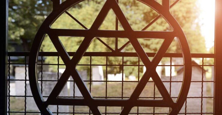 Krakow: Skip-the-line Oskar Schindler's Museum Private Tour - Experience Highlights at Oskar Schindlers Museum