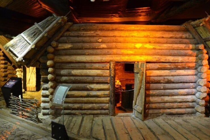 Krakow: Skip the Line Underground Museum Private Guided Tour - Experience Highlights