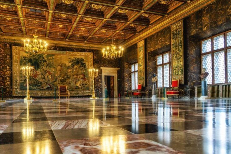 Krakow: Skip-the-Line Wawel Castle Royal Apartments Tour - Activity Details
