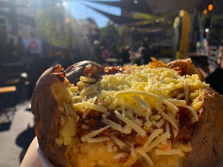 Krakow: Street Food Tour by Electric Car With Tastings - Experience Highlights