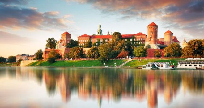 Krakow: Tour Through the Old Town; Small Groups! - What to Expect