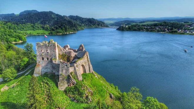 Krakow: Traditional Dunajec Rafting and Mountain Chairlift - Dunajec Rafting Experience