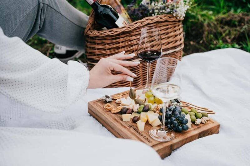 Krakow: Vineyard Tour with Wine Tasting and Dinner - Detailed Breakdown of the Itinerary