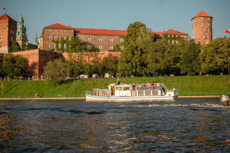 Krakow: Vistula River Sightseeing Cruise With Audio Guide - Experience Highlights