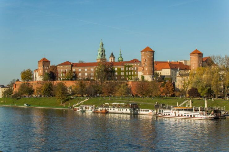 Krakow: Wawel Castle, Cathedral, and Rynek Tour With Lunch - Tour Overview