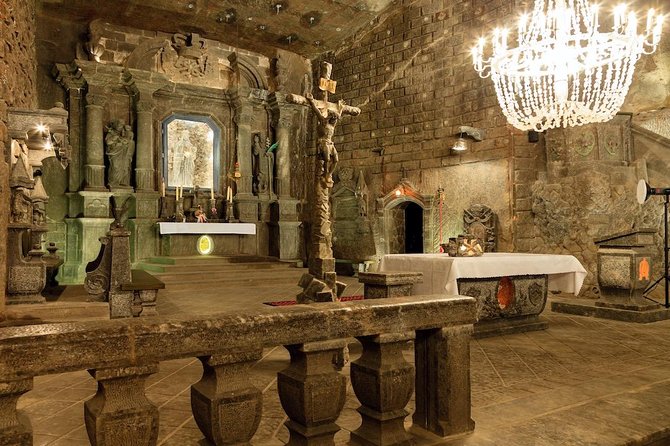 Krakow: Wawel Castle & Cathedral and Wieliczka Salt Mine Guided Tour With Lunch - Reviews Overview