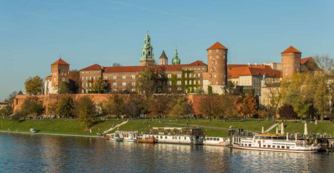 Krakow: Wawel Castle & Cathedral Guided Tour - Tour Highlights
