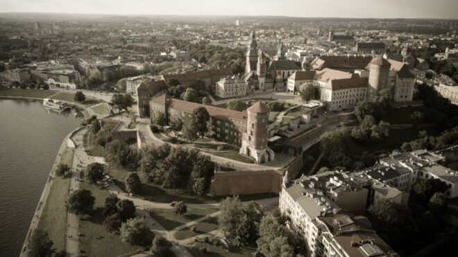 Krakow: Wawel Castle Guided Tour - Inclusions