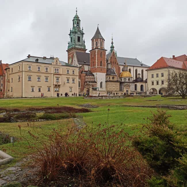 Krakow: Wawel Cathedral Guided Tour in Dutch - A Thorough Look at the Wawel Cathedral Guided Tour