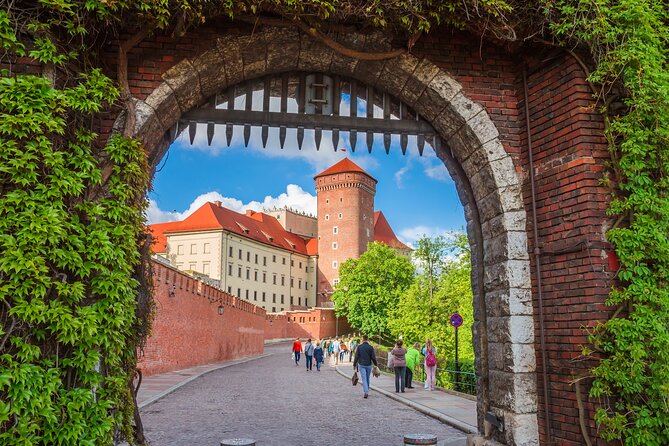 Krakow: Wawel Cathedral Guided Tour With Admission Tickets - Frequently Asked Questions