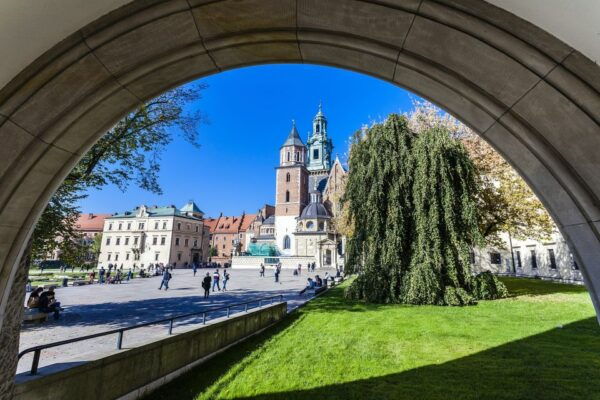 Krakow: Wawel Hill Audioguide Tour - Potential Issues