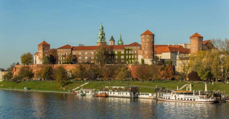 Krakow: Wawel Hill, St. Mary Church & Rynek Underground Tour - Tour Experience Highlights