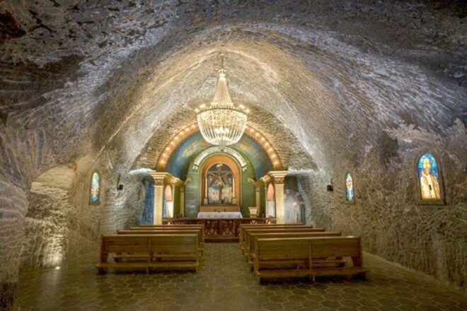 Kraków: Wieliczka Salt Mine Guided Tour With Hotel Pickup - Participant Information