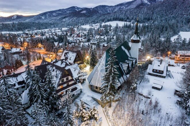 Krakow: Zakopane Private Tour With Chauffeur - Inclusions