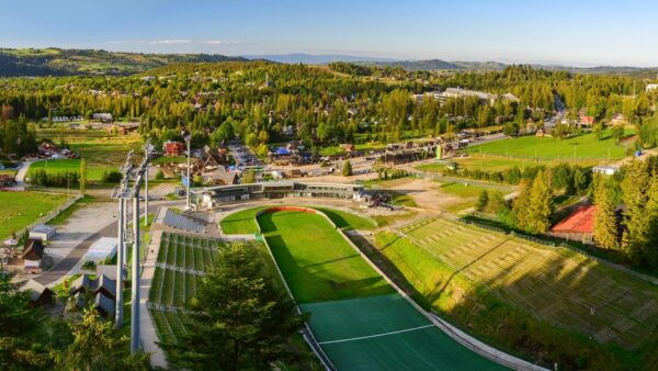 Krakow: Zakopane Private Tour With Chauffeur - Ski Jump and Cheese Tasting