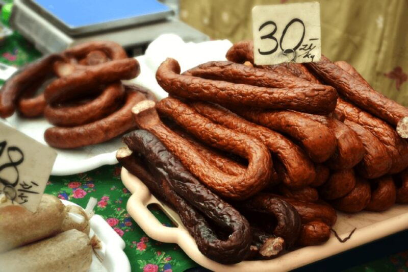 Krakow's Local Flavor: Craft Beer and Street Food with Guide - Good To Know