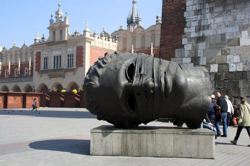 Krakow's Old Town, St. Mary's Church & Rynek Underground - Good To Know