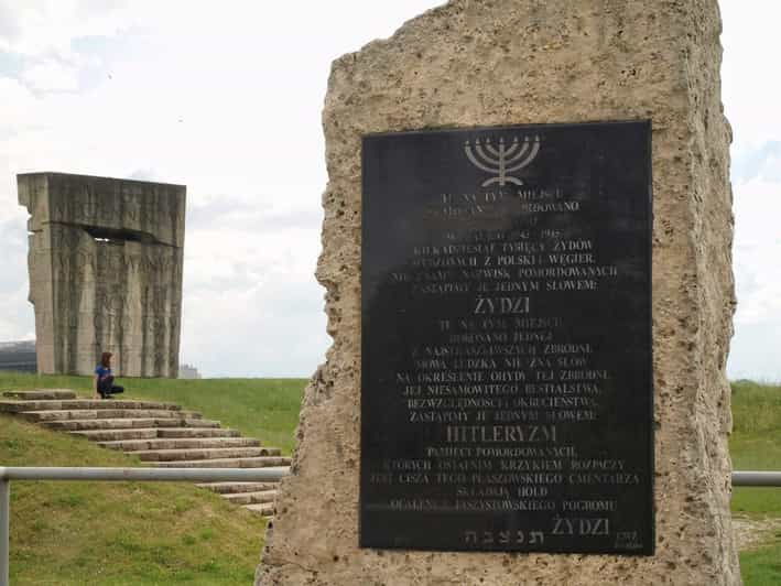 Krakows Vistula Cruise & Plaszow Concentration Camp Tour - Experience Highlights