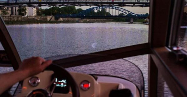 Krakows Vistula Cruise With Schindlers Factory Guided Tour - Booking and Payment