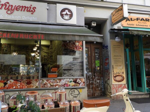 Kreuzberg: Culinary Food Tour - Sample Mouthwatering Street Food