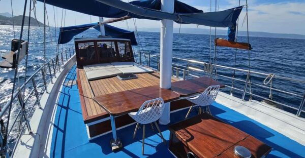 Krilo Jesenice/Omis/Podstrana/Split: Daily Boat Trips - Frequently Asked Questions