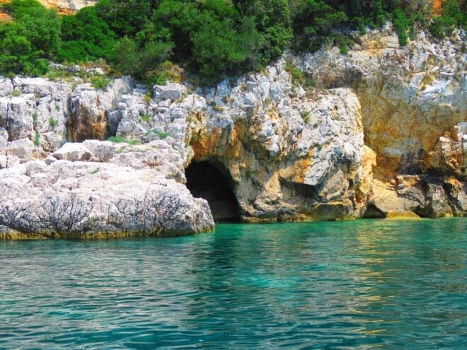 Krk: Golden Beach and Plavnik Cave Cruise With Welcome Drink - Inclusions and What to Bring