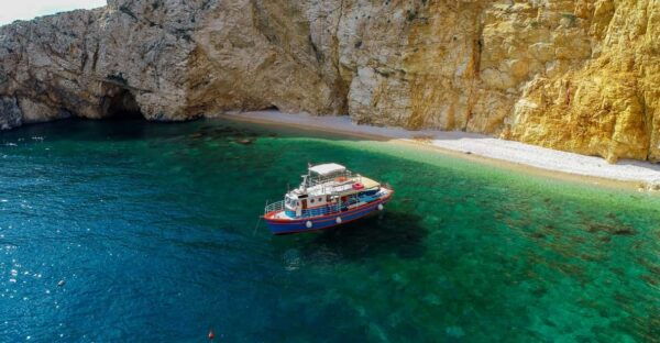 Krk: Golden Beach and Plavnik Cave Cruise With Welcome Drink - Booking Information and Policies