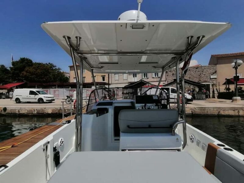 Krk: Rent a boat Beneteau Flyer 9 - Experience the Freedom of the Water with the Krk: Rent a Boat Beneteau Flyer 9