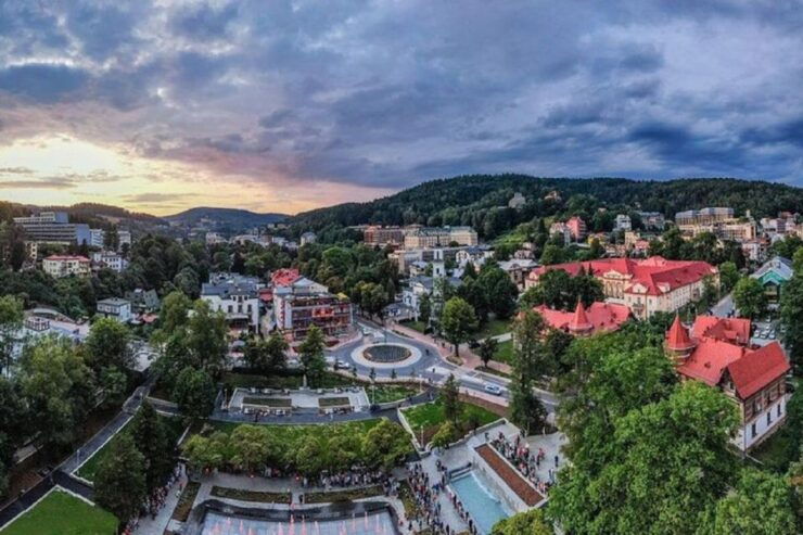 Krynica: Private Transfer From Krakow Airport - Booking Information