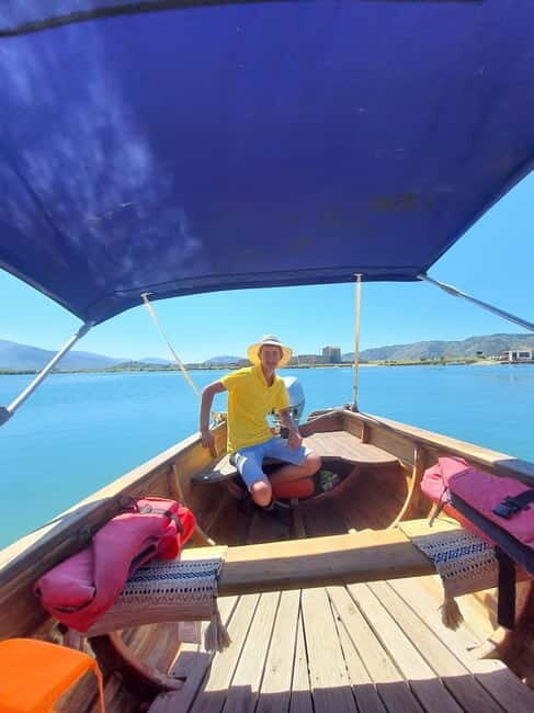 Ksamil: Mussel Sailing Tour with Food and Drink in Albania - Exploring the Ksamil Mussel Sailing Tour: An Authentic Albanian Experience