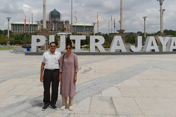 Kuala Lumpur Airport Departure Private Transfer En-Route Putrajaya Tour - Who Is This Tour Best For?