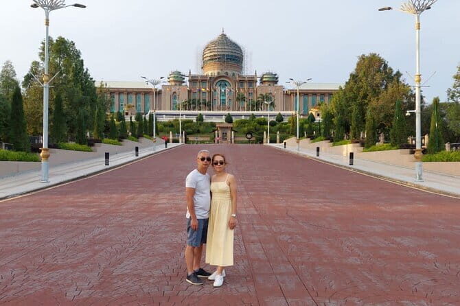 Kuala Lumpur, Batu Caves & Putrajaya Full-Day City Tour - An In-Depth Look at the Kuala Lumpur, Batu Caves & Putrajaya Full-Day Tour