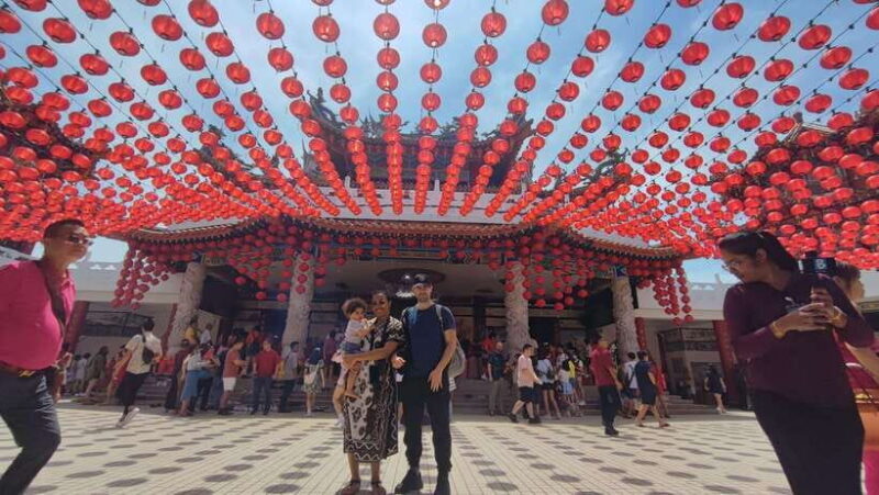 Kuala Lumpur: Batu Caves, Thean Hou Temple & National Mosque - Thean Hou Temple: A Fusion of Tradition and Elegance