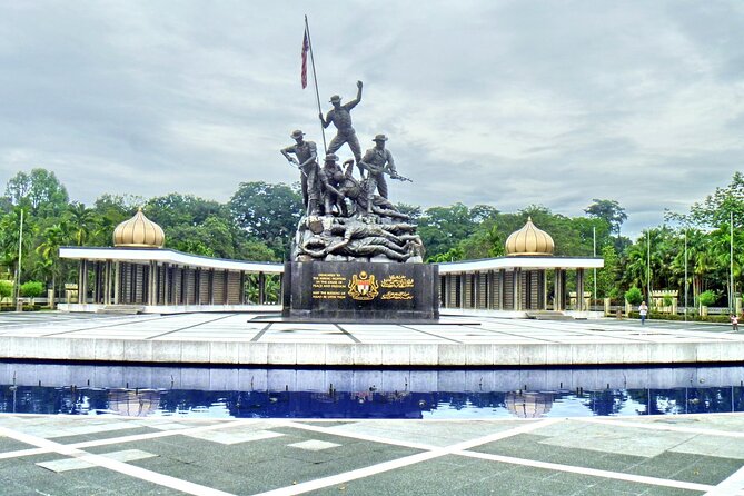 Kuala Lumpur City & Batu Caves Temple Private Tour - Accessibility and Cancellation