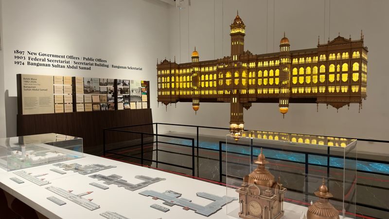 Kuala Lumpur City Gallery - Getting there and planning your stop