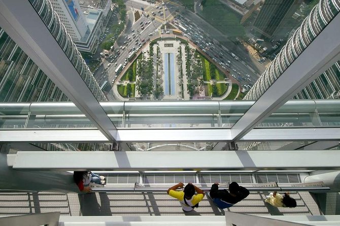 Kuala Lumpur City Tour Include Petronas Twin Tower Entrance - Architectural Wonders