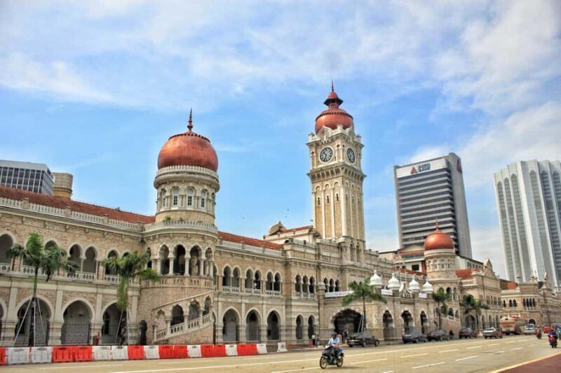 Kuala Lumpur: City Tour - Petronas Towers & Istana Negara - Authentic Voices & Real Experiences