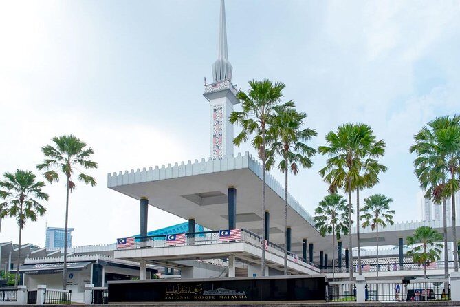 Kuala Lumpur City Tour with Professional Tour Guide & Lunch - FAQ  